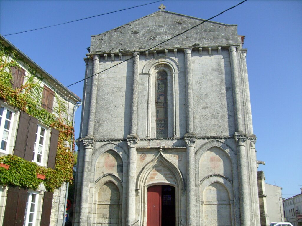 Saint-Porchaire, l’église